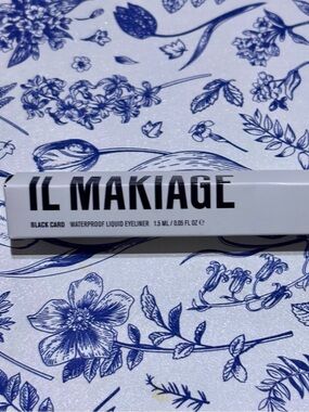 IL MAKIAGE Black Waterproof Liquid Eyeliner